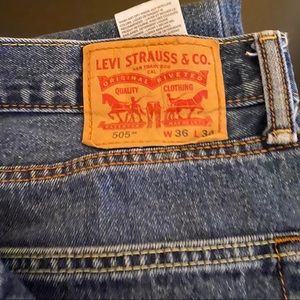 Men’s Levi 505 - barely worn